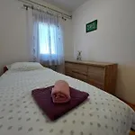 Apartament Ljiljana *