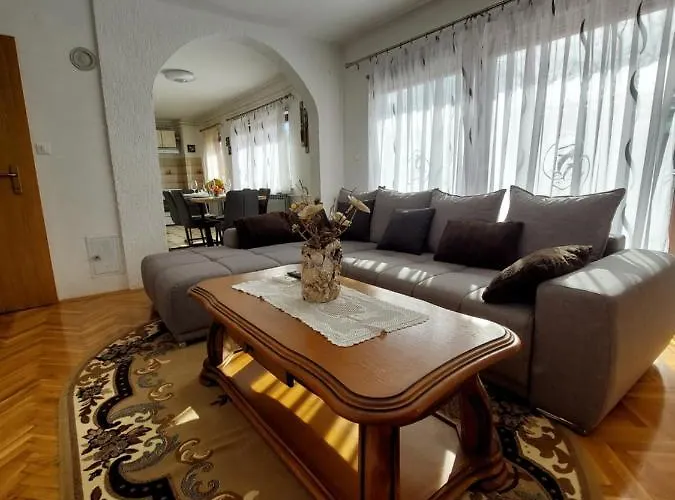 Ljiljana Apartamento *