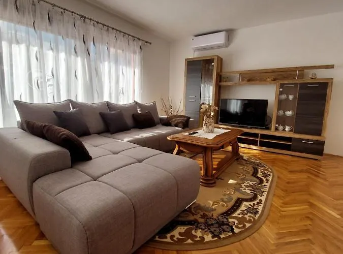 Ljiljana * Pula